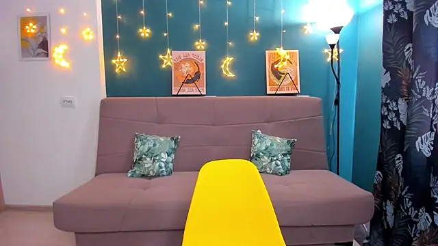 Snapshot of Xloe_Queen chatting on March 5, 2025, 9:16 am Xloe Queen online show from March 5, 2025, 9:16 am