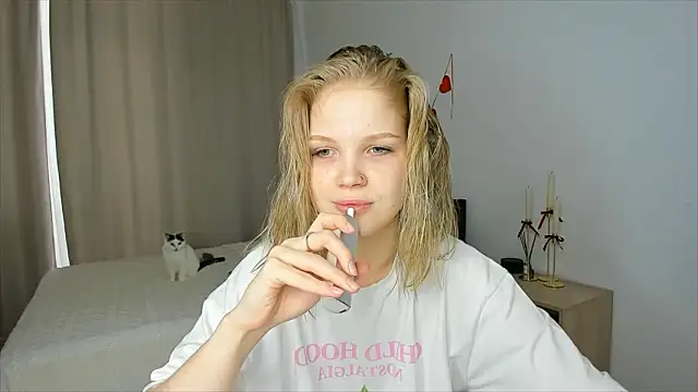 Xloe Queen online show from February 22, 2026, 11:12 am