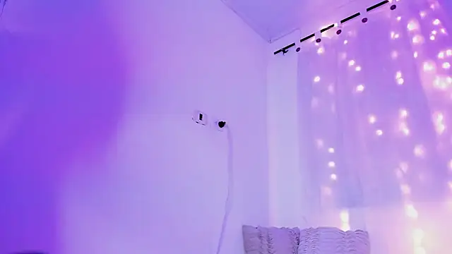 Snapshot of Aria_uwu chatting on February 22, 2025, 10:07 am Aria uwu online show from February 22, 2025, 10:07 am