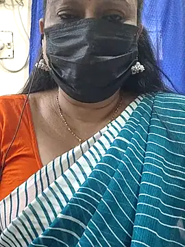 Snapshot of rekha_naier chatting on June 14, 2026, 9:21 am rekha naier online show from June 14, 2026, 9:21 am