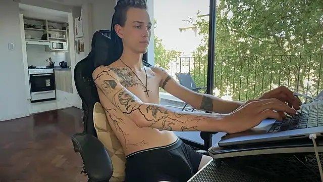 Den BlueXx online show from March 18, 2026, 7:48 pm