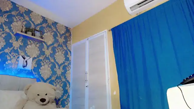 Snapshot of nicoledollts chatting on June 11, 2026, 6:38 pm nicoledollts online show from June 11, 2026, 6:38 pm