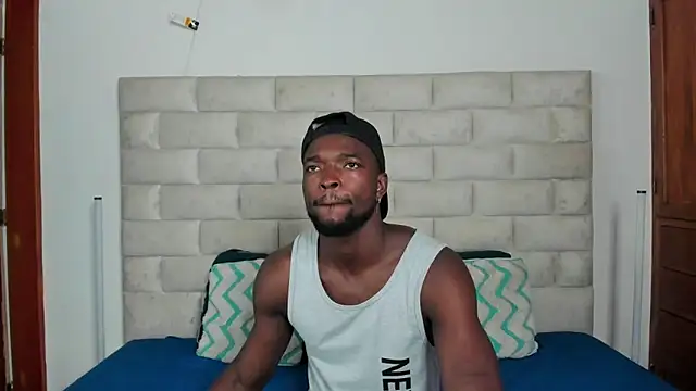 Snapshot of Dylan_Taylor chatting on December 4, 2025, 12:26 pm Dylan Taylor online show from December 4, 2025, 12:26 pm