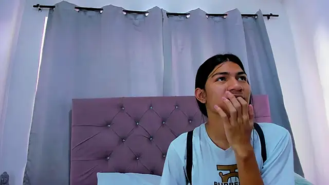 Snapshot of _lexx1e chatting on January 7, 2026, 2:00 pm lexx1e online show from January 7, 2026, 2:00 pm