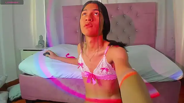  lexx1e online show from November 17, 2025, 3:38 pm