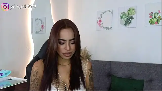  sweetandreaa  online show from December 18, 2024, 2:06 pm