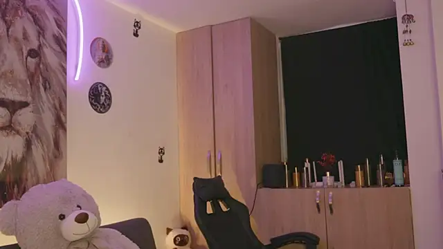 Snapshot of Maryann_jones chatting on April 6, 2026, 1:23 pm Maryann jones online show from April 6, 2026, 1:23 pm