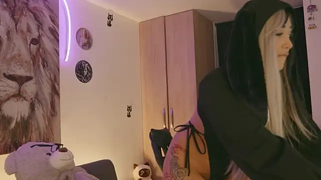 Snapshot of Maryann_jones chatting on April 5, 2026, 1:40 pm Maryann jones online show from April 5, 2026, 1:40 pm