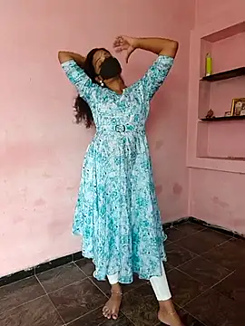 Snapshot of Tamil_Shalini_Lustyy chatting on October 20, 2025, 9:32 am Tamil Shalini Lustyy online show from October 20, 2025, 9:32 am