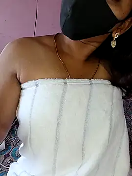 Snapshot of Tamil_Shalini_Lustyy chatting on October 16, 2025, 4:21 am Tamil Shalini Lustyy online show from October 16, 2025, 4:21 am