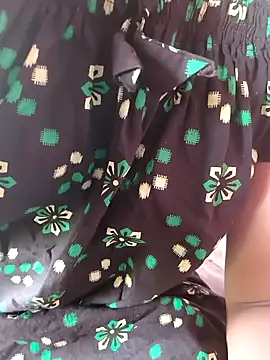 Snapshot of Tamil_Shalini_Lustyy chatting on October 8, 2025, 6:59 am Tamil Shalini Lustyy online show from October 8, 2025, 6:59 am