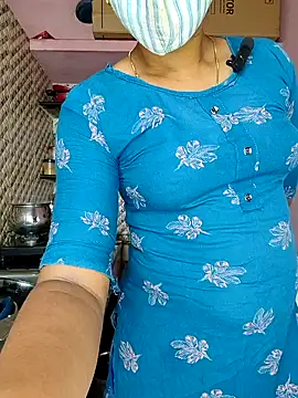 Snapshot of Tamil_Shalini_Lustyy chatting on September 17, 2025, 4:58 am Tamil Shalini Lustyy online show from September 17, 2025, 4:58 am