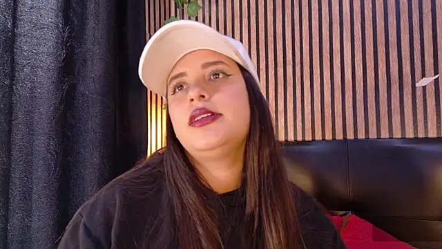 Snapshot of Victoria_Ponce1 chatting on September 17, 2025, 8:11 pm Victoria Ponce1 online show from September 17, 2025, 8:11 pm