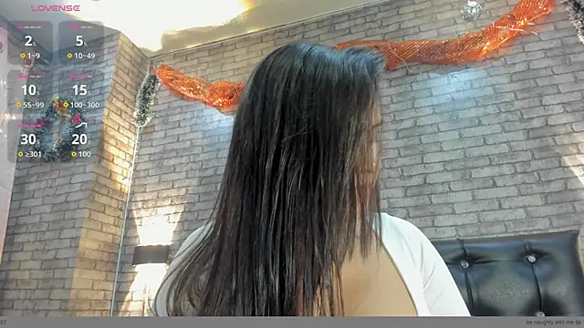 Snapshot of Victoria_Ponce1 chatting on December 3, 2025, 5:45 pm Victoria Ponce1 online show from December 3, 2025, 5:45 pm