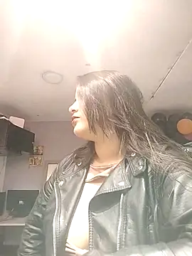 Snapshot of Victoria_Ponce1 chatting on March 21, 2025, 8:29 pm Victoria Ponce1 online show from March 21, 2025, 8:29 pm