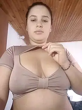 Snapshot of Victoria_Ponce1 chatting on October 12, 2025, 6:53 pm Victoria Ponce1 online show from October 12, 2025, 6:53 pm