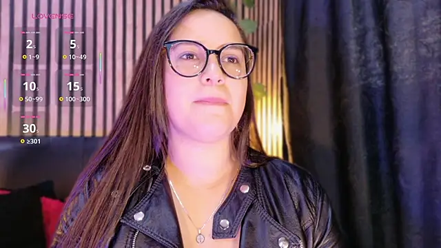 Snapshot of Victoria_Ponce1 chatting on October 13, 2025, 6:09 pm Victoria Ponce1 online show from October 13, 2025, 6:09 pm