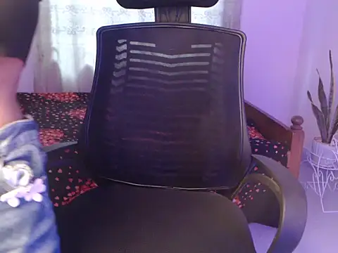 Snapshot of SexyMihika chatting on April 30, 2026, 3:35 am SexyMihika online show from April 30, 2026, 3:35 am