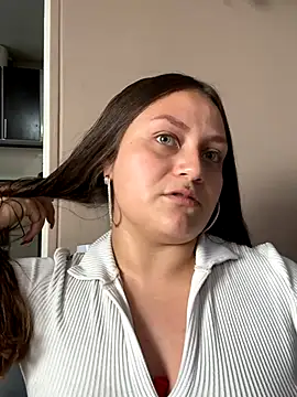 cherry coper online show from September 20, 2025, 12:43 pm