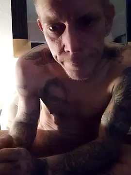 Snapshot of Tattooguy_86 chatting on November 30, 2025, 2:29 pm Tattooguy 86 online show from November 30, 2025, 2:29 pm