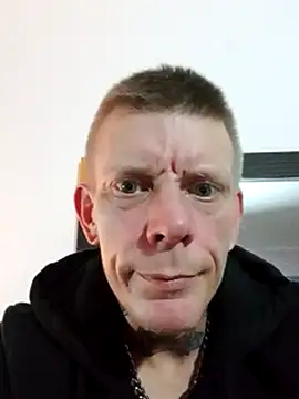 Snapshot of Tattooguy_86 chatting on November 26, 2025, 10:10 pm Tattooguy 86 online show from November 26, 2025, 10:10 pm