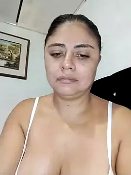 Snapshot of ElizabethWeil chatting on November 10, 2025, 5:07 pm ElizabethWeil online show from November 10, 2025, 5:07 pm