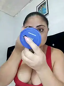 Snapshot of ElizabethWeil chatting on February 19, 2026, 2:14 pm ElizabethWeil online show from February 19, 2026, 2:14 pm