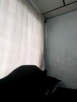 Snapshot of ElizabethWeil chatting on March 17, 2025, 7:04 pm ElizabethWeil online show from March 17, 2025, 7:04 pm