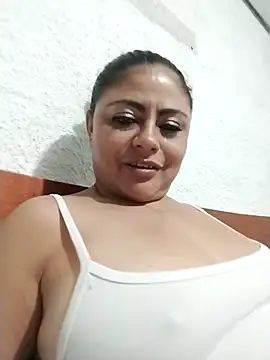 Snapshot of ElizabethWeil chatting on December 22, 2025, 12:33 am ElizabethWeil online show from December 22, 2025, 12:33 am