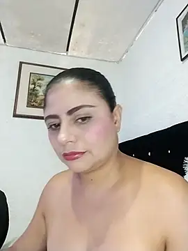 Snapshot of ElizabethWeil chatting on November 16, 2025, 5:50 pm ElizabethWeil online show from November 16, 2025, 5:50 pm