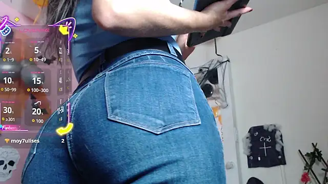 Snapshot of GeorginaBianco chatting on October 29, 2025, 12:26 pm GeorginaBianco online show from October 29, 2025, 12:26 pm