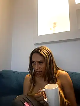 salome drasin online show from October 7, 2025, 10:16 am