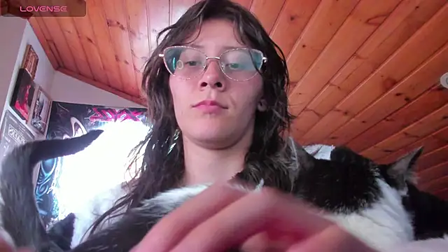 Snapshot of Darkness_jones_ chatting on May 4, 2026, 10:01 pm Darkness jones online show from May 4, 2026, 10:01 pm