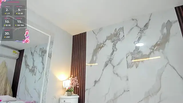 Snapshot of briannaduque chatting on September 17, 2025, 8:33 pm briannaduque online show from September 17, 2025, 8:33 pm