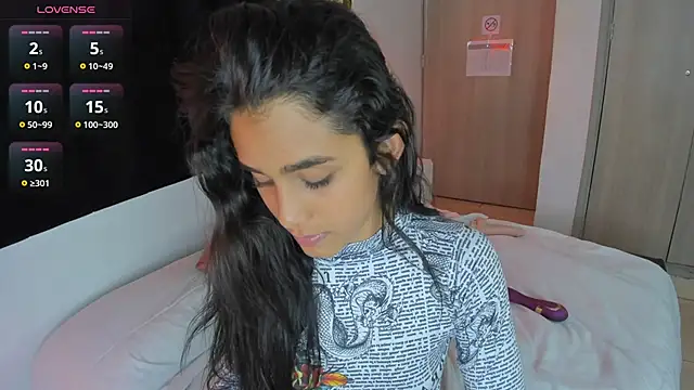 Ambeer Rousess online show from March 19, 2025, 11:57 pm