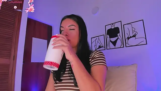 777AylinZ online show from November 22, 2025, 11:09 am