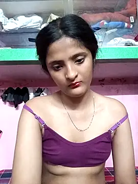 Snapshot of BabySlimmy10 chatting on April 12, 2026, 6:00 pm BabySlimmy10 online show from April 12, 2026, 6:00 pm