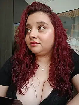 Snapshot of CURVY-HORNY chatting on June 3, 2026, 9:19 pm CURVY-HORNY online show from June 3, 2026, 9:19 pm