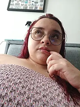Snapshot of CURVY-HORNY chatting on May 29, 2026, 9:21 pm CURVY-HORNY online show from May 29, 2026, 9:21 pm