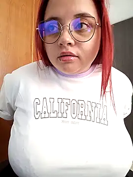 CURVY-HORNY online show from February 26, 2025, 5:42 pm