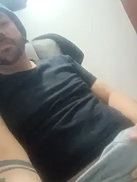 Ricooooo72 online show from April 15, 2026, 5:02 am