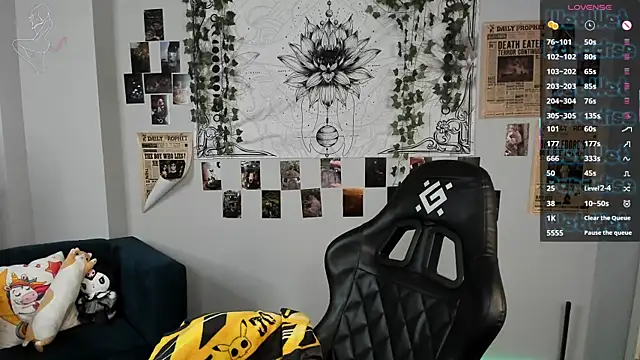 Snapshot of Bonni_Meiz chatting on November 18, 2025, 3:10 am Bonni Meiz online show from November 18, 2025, 3:10 am