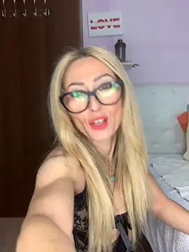 Snapshot of harleyejoker1 chatting on October 26, 2025, 9:53 am harleyejoker1 online show from October 26, 2025, 9:53 am