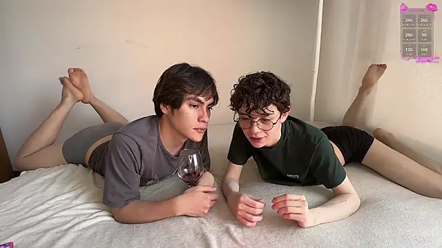 mapleg online show from December 19, 2025, 9:28 pm