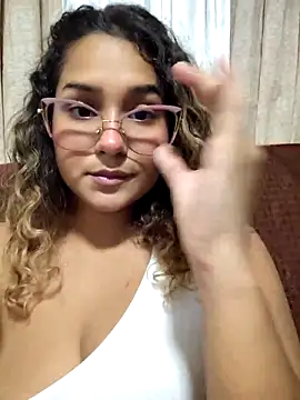 Snapshot of BrendaGirs chatting on October 30, 2025, 1:37 am BrendaGirs online show from October 30, 2025, 1:37 am