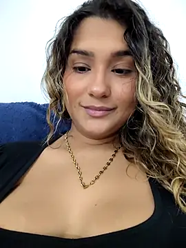 Snapshot of BrendaGirs chatting on November 29, 2025, 2:12 am BrendaGirs online show from November 29, 2025, 2:12 am