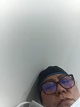Darly Gomez online show from May 19, 2026, 5:14 am