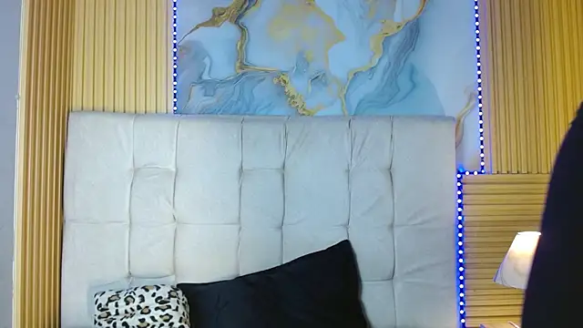 muriell303av online show from December 14, 2025, 3:24 am