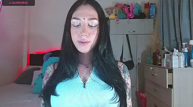 Snapshot of karla_zambrano chatting on February 27, 2025, 1:52 am karla zambrano online show from February 27, 2025, 1:52 am