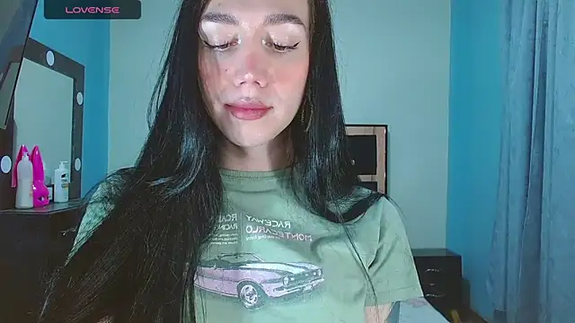 Snapshot of karla_zambrano chatting on May 5, 2026, 4:54 pm karla zambrano online show from May 5, 2026, 4:54 pm